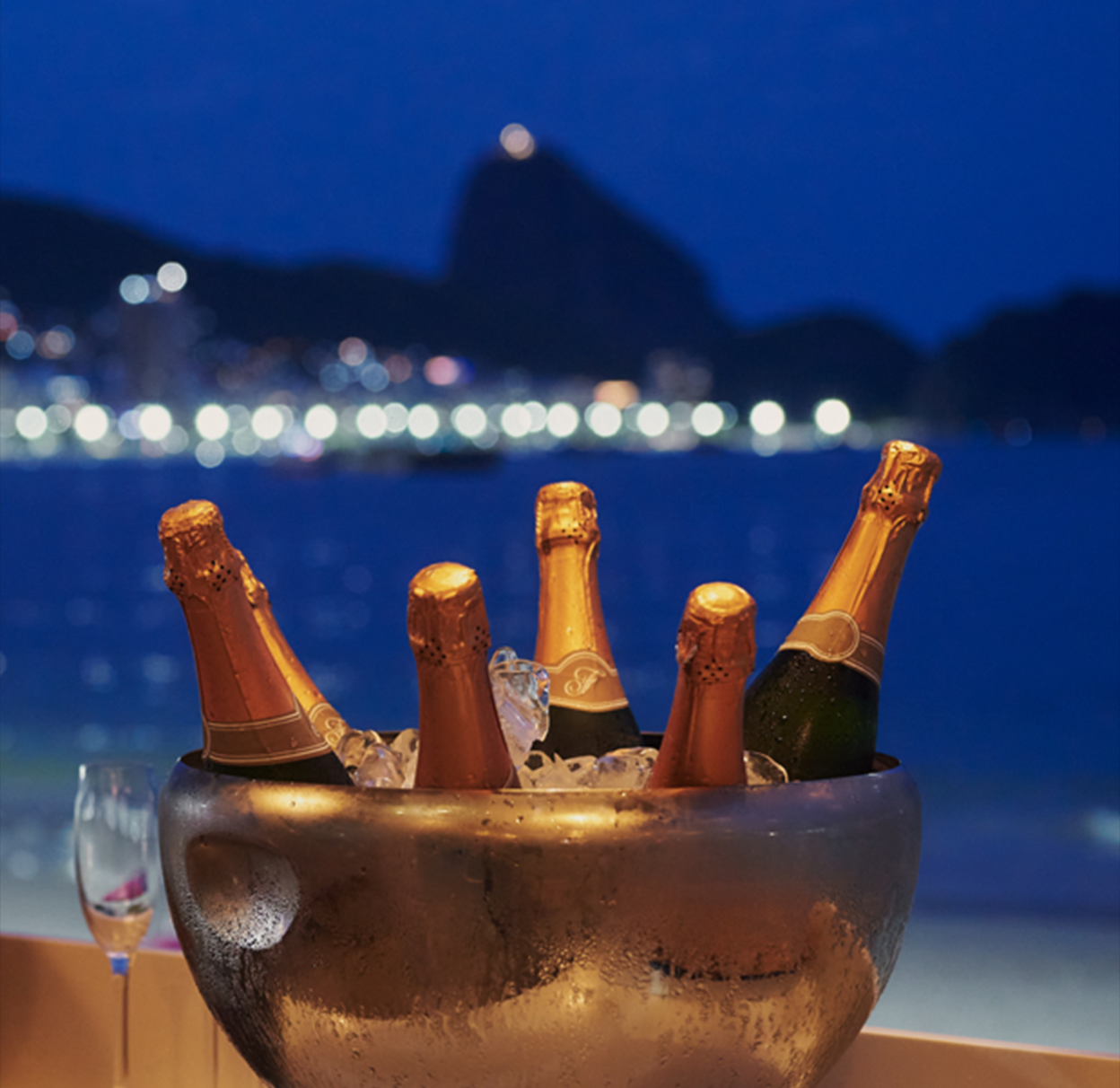 Festividades de Fim de Ano no Fairmont Rio: Experiências Inesquecíveis em Copacabana 3