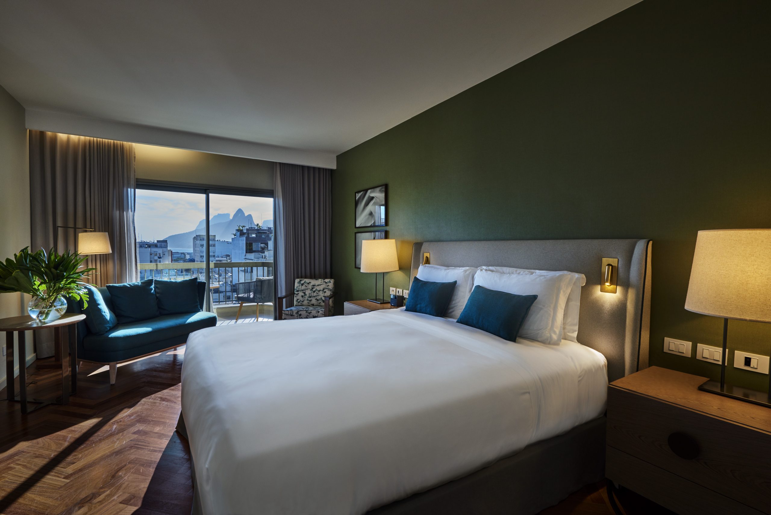 Fairmont Room City View